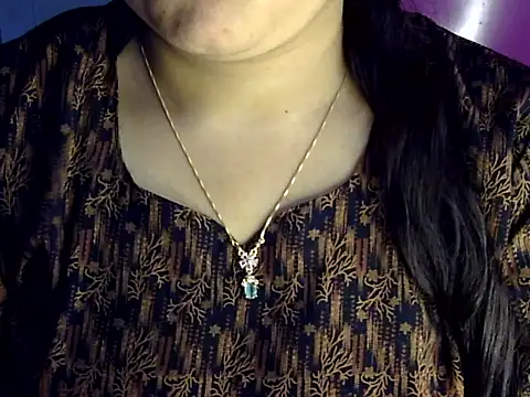 Cute Aliyaa online show from July 30, 1:21 pm