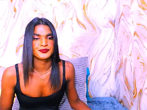 Snapshot of spicybarbie chatting on March 6, 5:53 pm spicybarbie online show from March 6, 5:53 pm