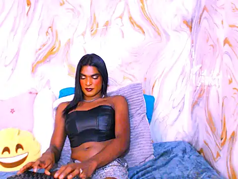 Snapshot of spicybarbie chatting on March 9, 5:50 pm spicybarbie online show from March 9, 5:50 pm