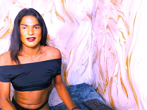 Snapshot of spicybarbie chatting on March 25, 5:46 am spicybarbie online show from March 25, 5:46 am