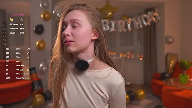 SharaNewbern online show from March 20, 3:28 pm