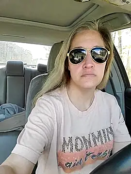 Sunflower0025 online show from March 5, 5:53 pm