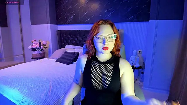 LionQuinn online show from February 10, 12:59 am