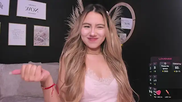 Isa cortes  online show from February 23, 12:46 pm