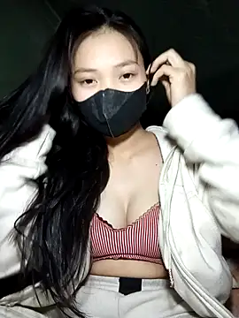 derylove  online show from March 6, 2:46 pm