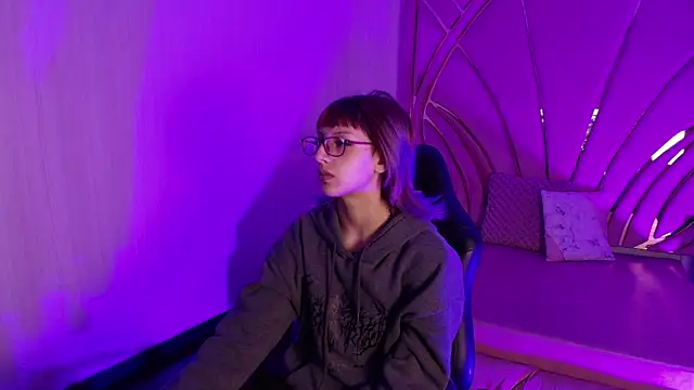 KatsuraRen online show from February 9, 1:04 pm