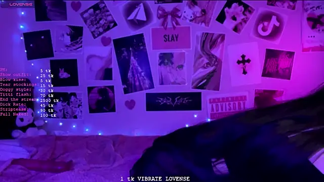 shikowaifu online show from March 9, 11:09 pm