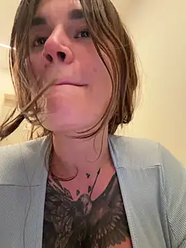 TattooGirlAlia online show from October 2, 6:37 pm