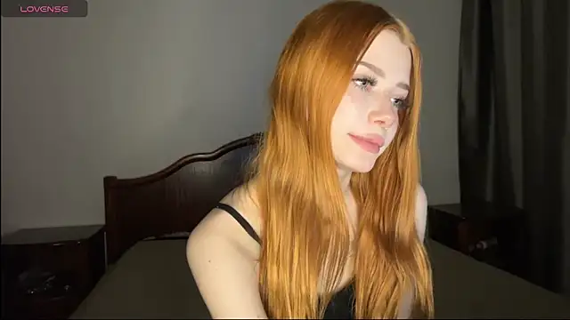 Snapshot of Kiralovessto chatting on March 18, 3:37 pm Kiralovessto online show from March 18, 3:37 pm