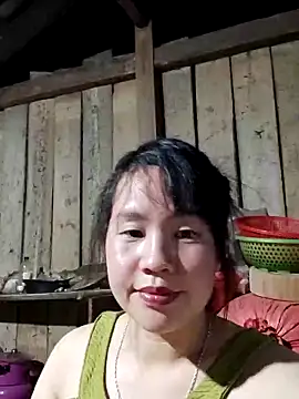 Snapshot of Lymimi chatting on March 31, 1:11 pm Lymimi online show from March 31, 1:11 pm