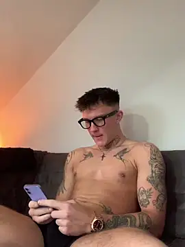 Bolo57800 online show from February 6, 11:35 am