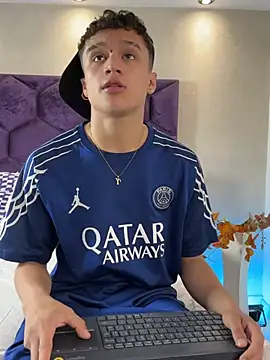 Dominik Souza online show from June 21, 6:54 pm