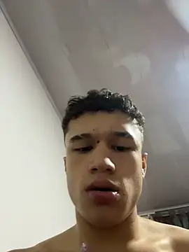 Dominik Souza online show from June 28, 1:44 am