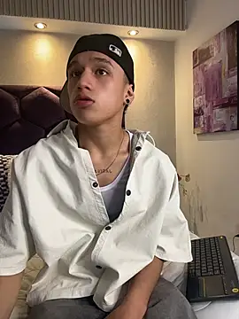 Dominik Souza online show from July 9, 8:57 pm