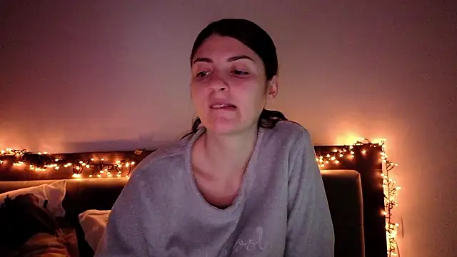  fungirl  online show from February 2, 3:22 pm