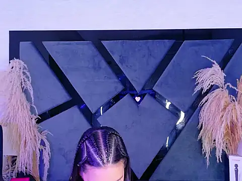 Snapshot of KylieWhitee chatting on March 25, 1:06 pm KylieWhitee online show from March 25, 1:06 pm