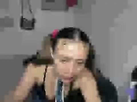 Snapshot of tokichaxhot chatting on February 6, 2:05 am tokichaxhot online show from February 6, 2:05 am