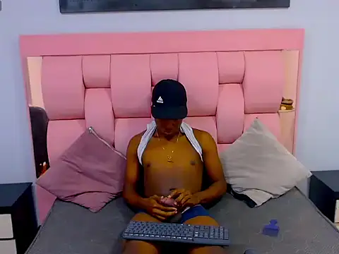 Yander 0 online show from February 2, 12:26 pm