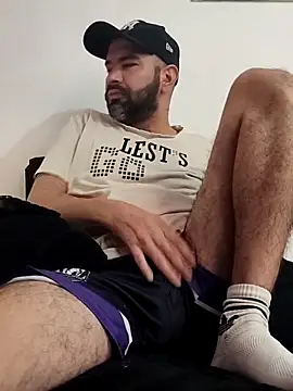 hairyandbigmann online show from February 5, 2:33 pm