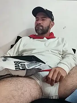 hairyandbigmann online show from March 12, 6:58 pm