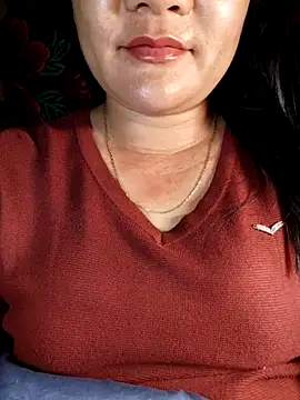 Snapshot of Reina_Fcup01 chatting on February 16, 5:42 pm Reina Fcup01 online show from February 16, 5:42 pm