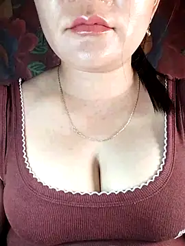 Snapshot of Reina_Fcup01 chatting on February 19, 7:26 am Reina Fcup01 online show from February 19, 7:26 am