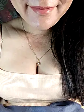 Snapshot of Reina_Fcup01 chatting on March 7, 12:07 am Reina Fcup01 online show from March 7, 12:07 am