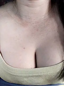 Snapshot of Reina_Fcup01 chatting on March 12, 12:55 pm Reina Fcup01 online show from March 12, 12:55 pm