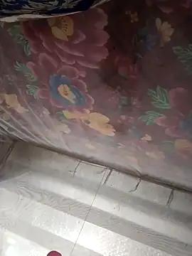 Snapshot of Reina_Fcup01 chatting on March 19, 1:04 pm Reina Fcup01 online show from March 19, 1:04 pm