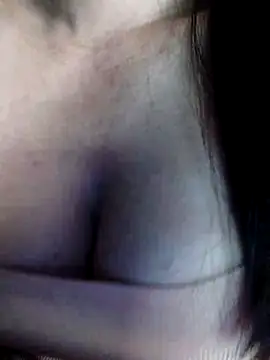 Snapshot of Reina_Fcup01 chatting on March 24, 12:04 am Reina Fcup01 online show from March 24, 12:04 am