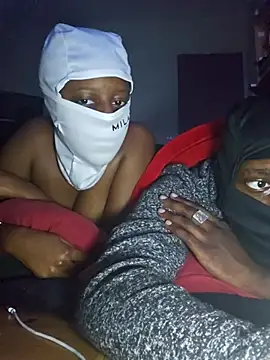 Snapshot of BadyAndShay5 chatting on March 23, 6:12 pm BadyAndShay5 online show from March 23, 6:12 pm