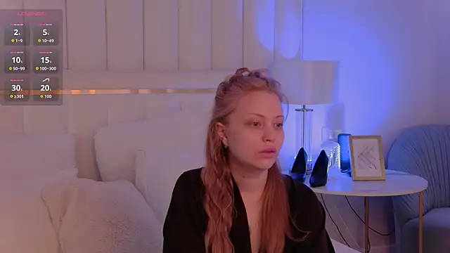 MollyHilton online show from March 27, 6:18 pm