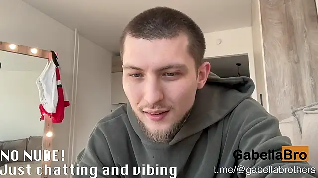 Snapshot of gangmodels chatting on March 28, 12:38 pm gangmodels online show from March 28, 12:38 pm