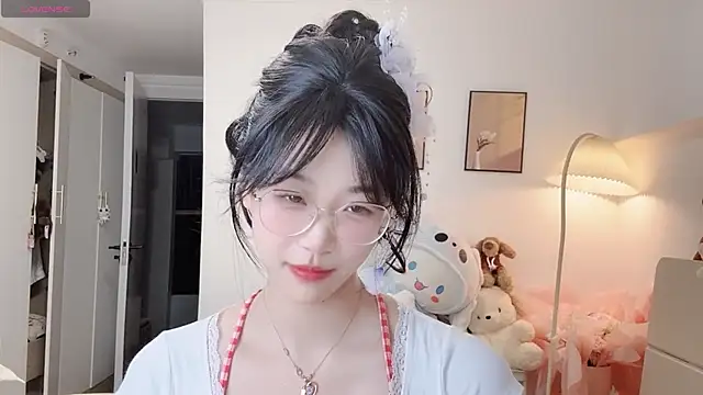 Luminous4173 online show from June 21, 1:03 pm