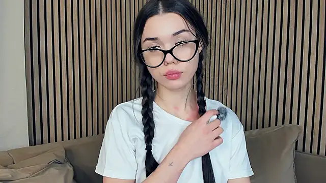 HedyVanwey online show from February 11, 11:26 am