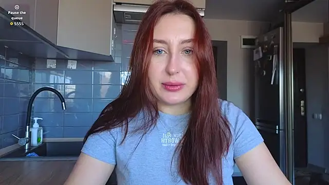 EvangelinFox online show from March 26, 8:20 am