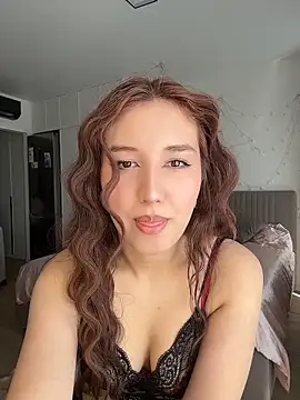 Snapshot of Anna_Elfii chatting on June 10, 8:35 am Anna Elfii online show from June 10, 8:35 am