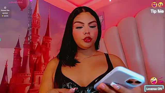 Maia Hotts online show from March 13, 11:39 am