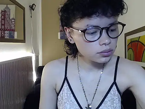 Snapshot of samantta_ink chatting on March 12, 1:39 pm samantta ink online show from March 12, 1:39 pm