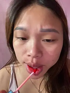 Emxinhka1 online show from April 19, 2:11 am