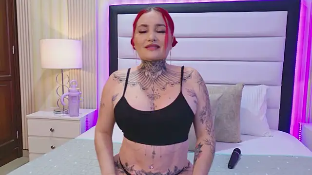 AlejandraMartinezz online show from February 11, 2:00 pm