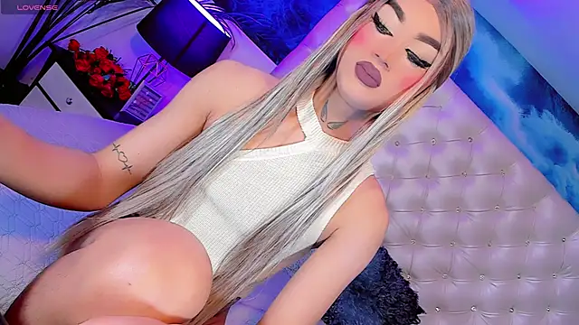 Snapshot of Baby_Lumina chatting on March 14, 4:40 am Baby Lumina online show from March 14, 4:40 am