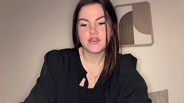 kiaraaaa75 online show from February 13, 4:14 pm