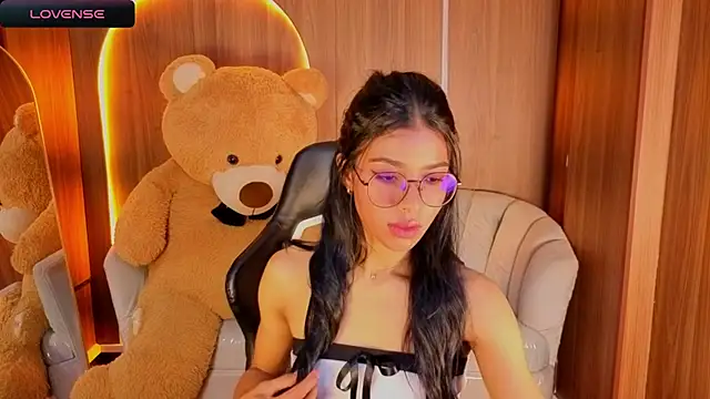 Alina b  online show from February 3, 8:14 pm