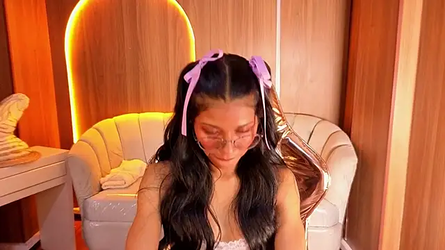 Alina b  online show from July 17, 8:03 pm