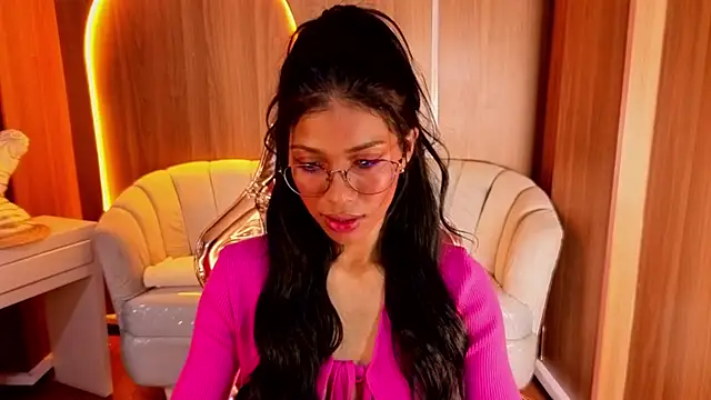 Alina b  online show from July 18, 7:50 pm