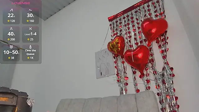 velvetluna  online show from February 28, 11:00 am