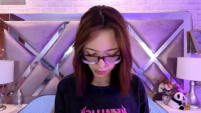 HarperrWest online show from February 2, 8:51 pm