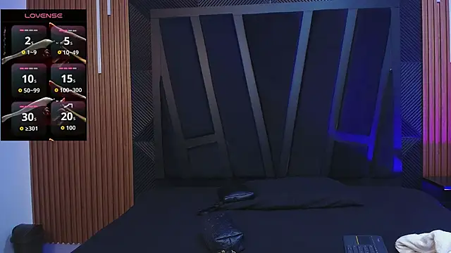 Hanna Becker  online show from February 18, 11:28 am