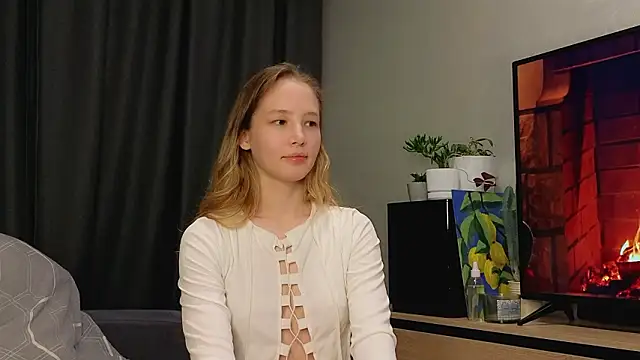 y0ur sunshinee online show from February 11, 4:56 pm